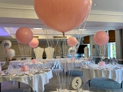 Hot-air-balloon-wedding-displays