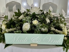 top-table-floral-and-name