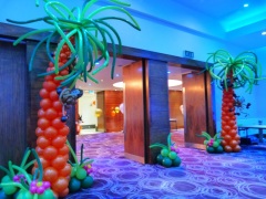 palms-with-monkeys-1